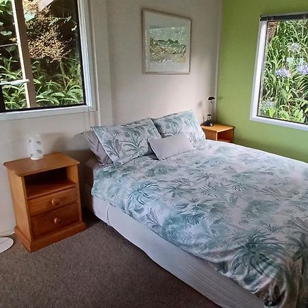 Mt Manaia View Holiday Studio Whangarei Heads Eksteriør billede